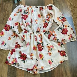 Rue 21 juniors romper bell sleeve